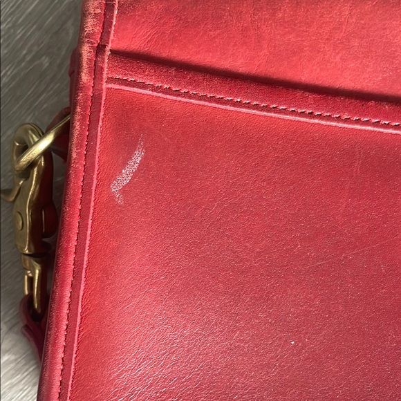 Vintage Coach Red Leather City Shoulder Bag - Picture 8 of 9